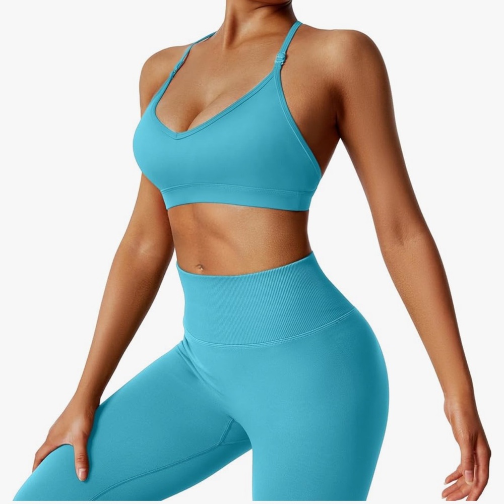 RUUHEE Women Workout Sports Bras Criss Cross Padded Support Yoga Bra Fitness